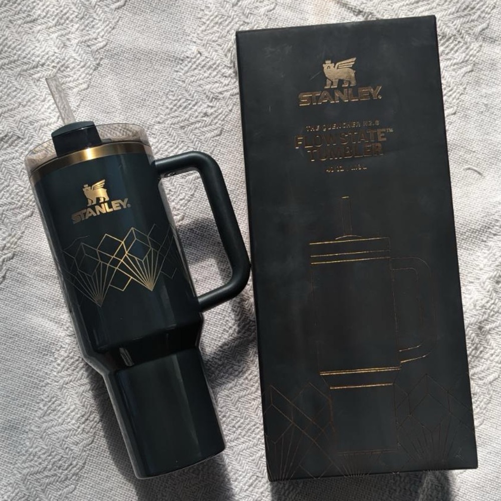 Limited Edition Forest Green Gloss Deco Stanley Flowstate Tumbler